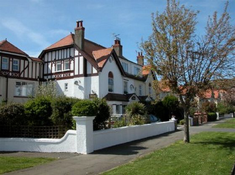 The Hilary Guest House B&B Llandudno North Wales